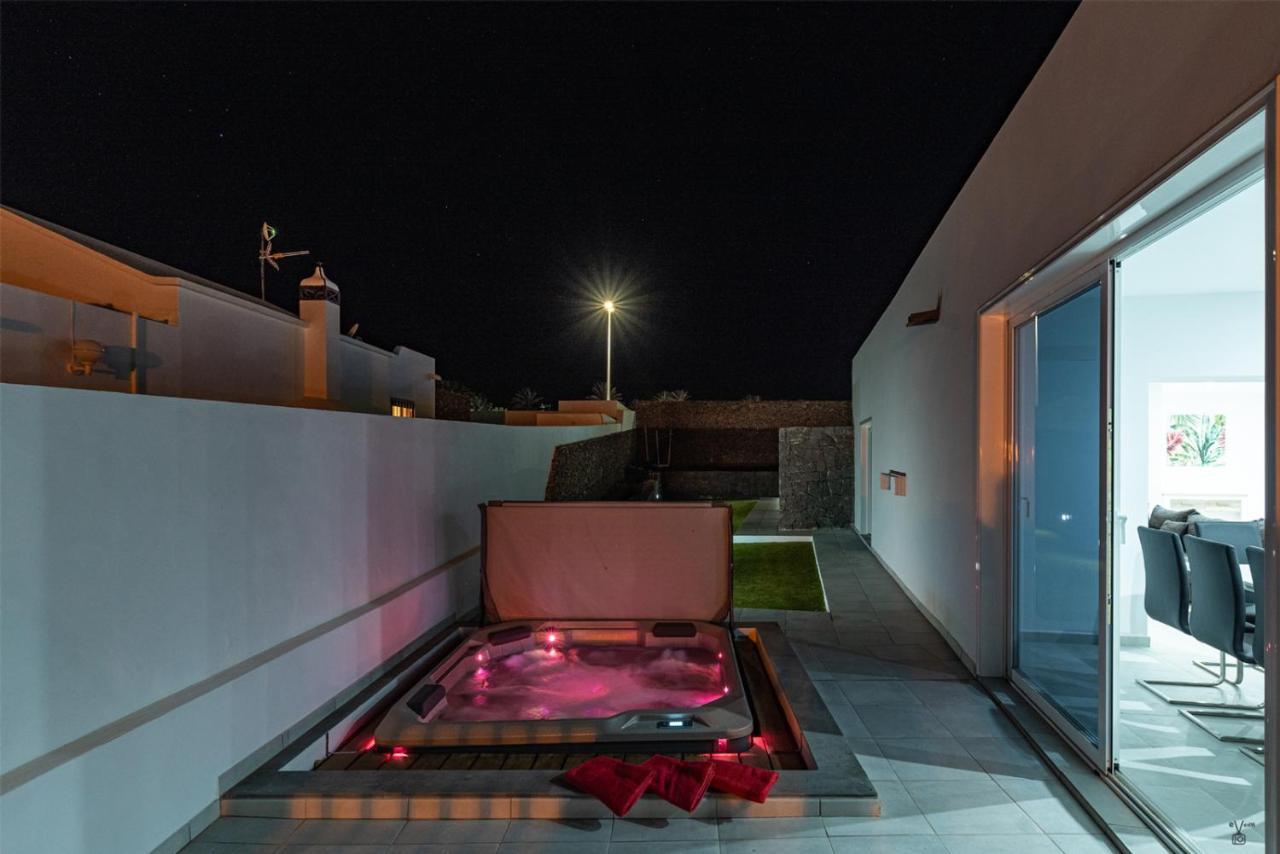 Villa Rossa - Villas Now - Lh215 By Villas Now Ltd Playa Blanca  Exterior photo