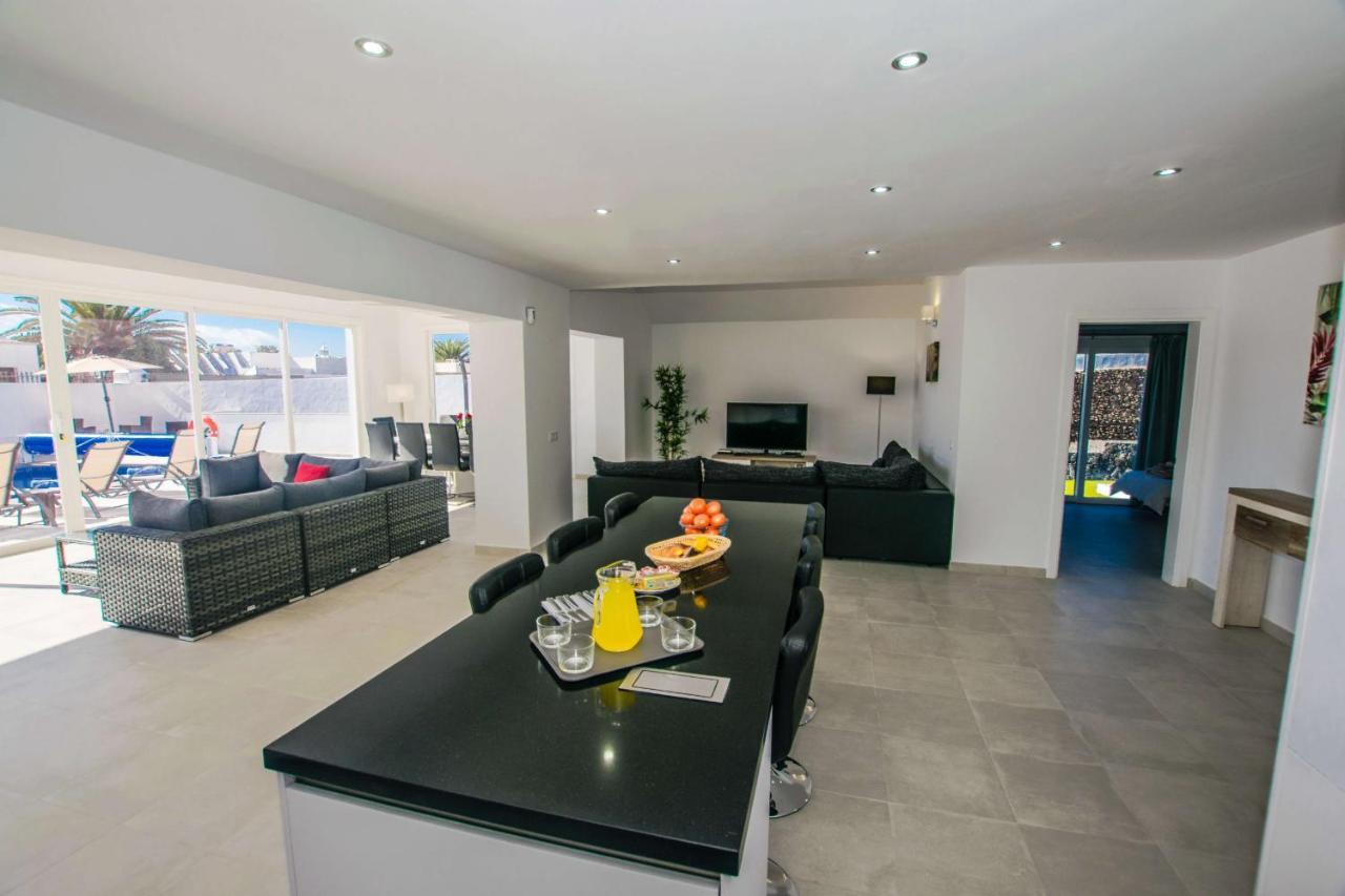 Villa Rossa - Villas Now - Lh215 By Villas Now Ltd Playa Blanca  Exterior photo